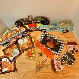 NWOT. 7pc. Hanging Fall Decor